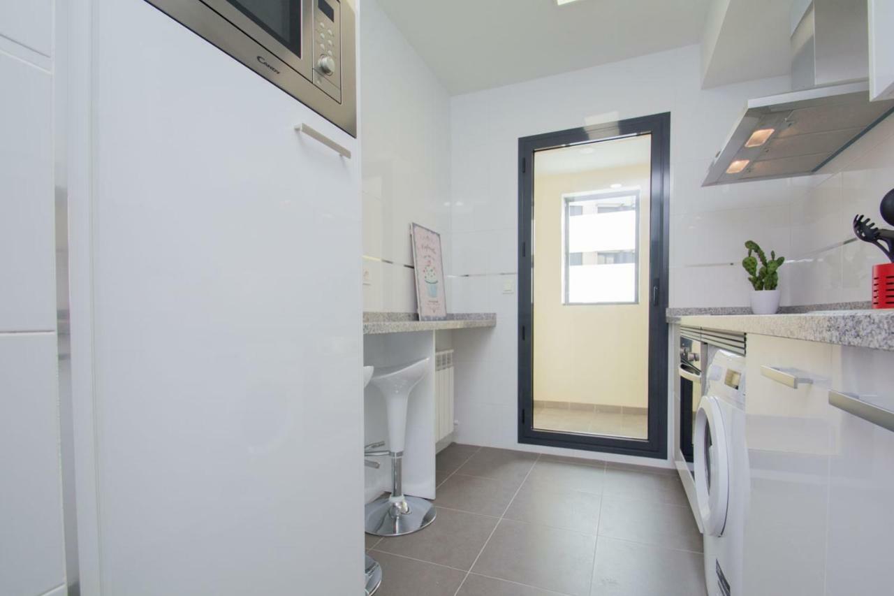 Enjoygranada Arabial 5A - Pool & Free Parking Apartment Luaran gambar