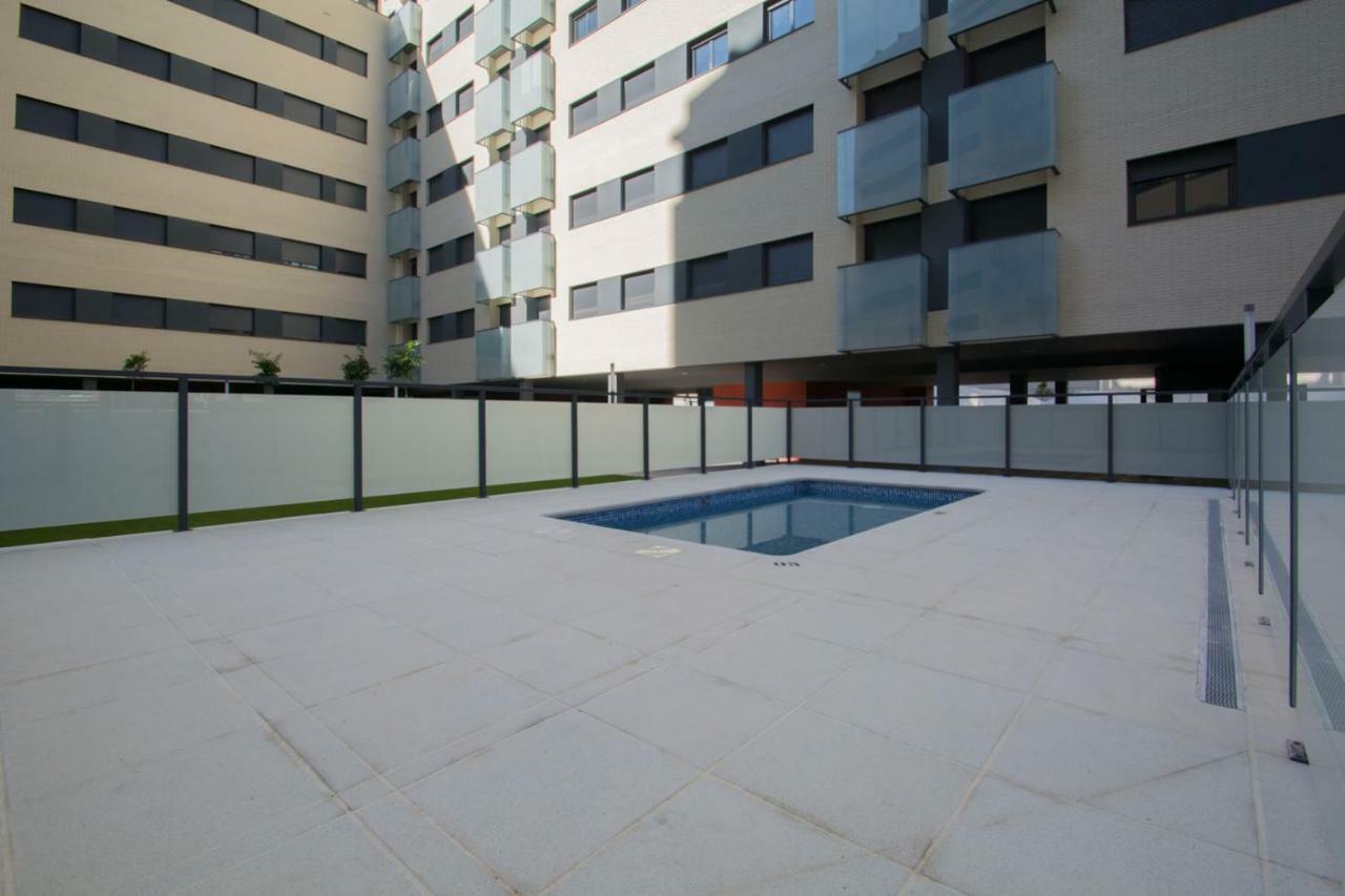 Enjoygranada Arabial 5A - Pool & Free Parking Apartment Luaran gambar